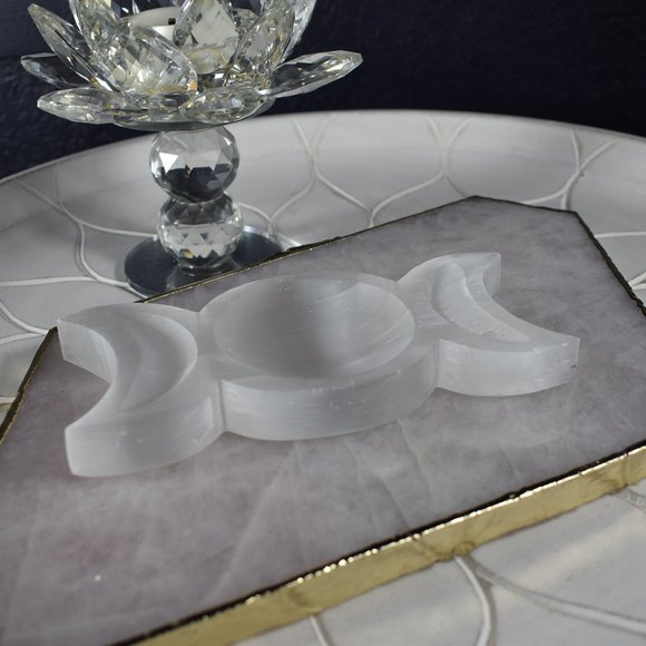 Gypsum Triple Moon Dish - Picture 3 of 3